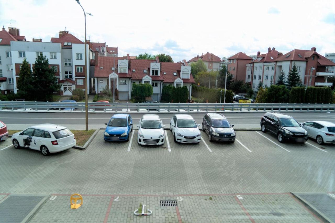 Capital Towers - Apartament Green Z Widokiem Na Rzeke Rzeszów Exterior foto